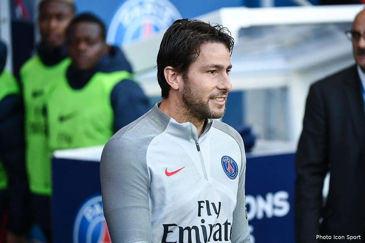 psg henrique a rencontre maxwell pour lui faire une offre maxwell 8182611