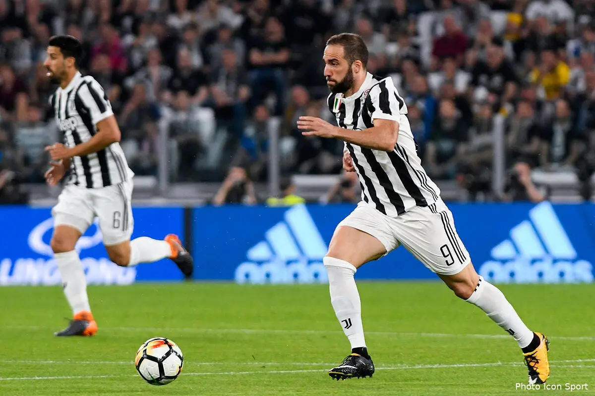 psg higuain pour 50me le gros coup du psg au mercato icon acp 220418 11 32218813
