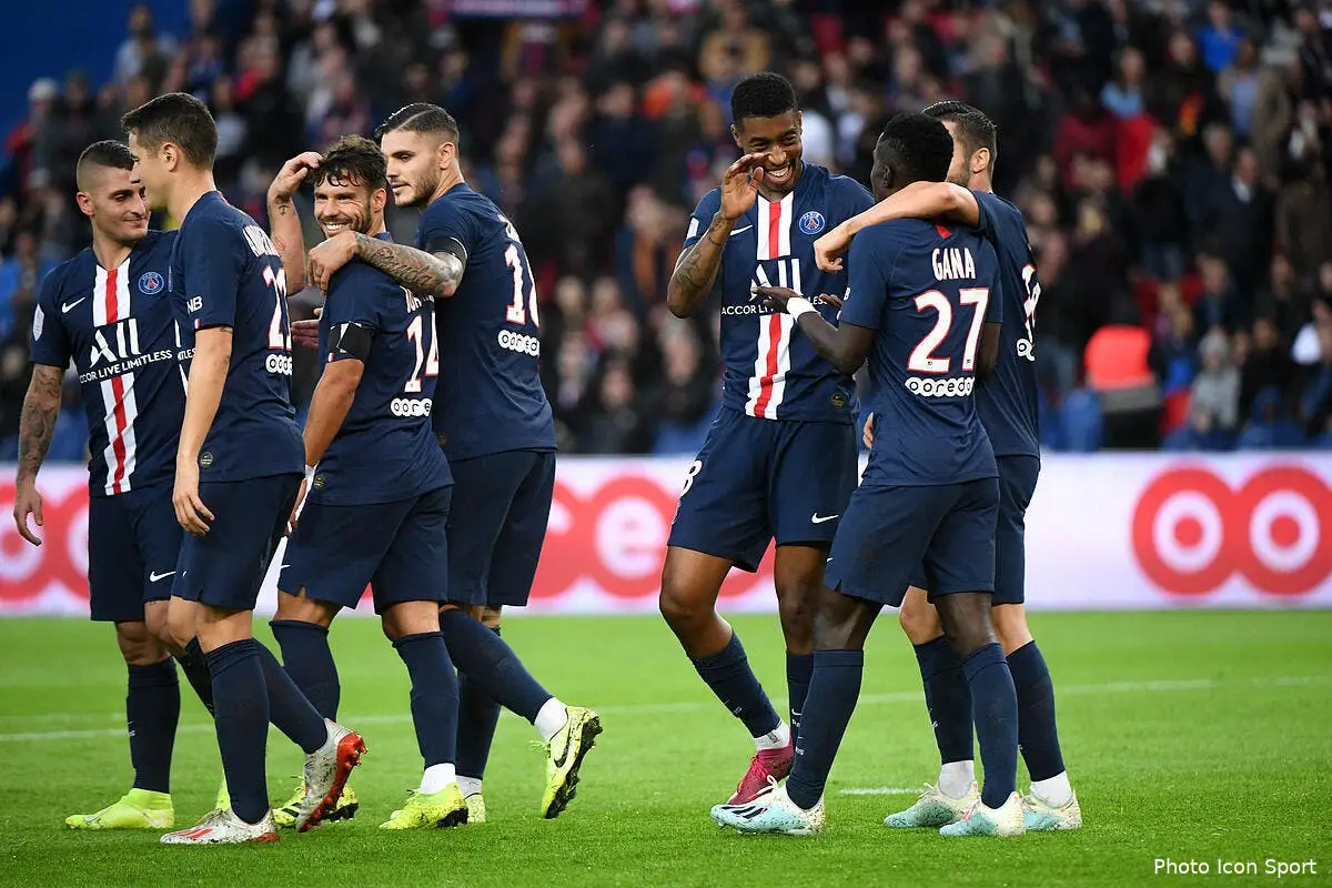 psg idrissa gueye tente une imitation c est le bug total icon dib 051019 11 25266457