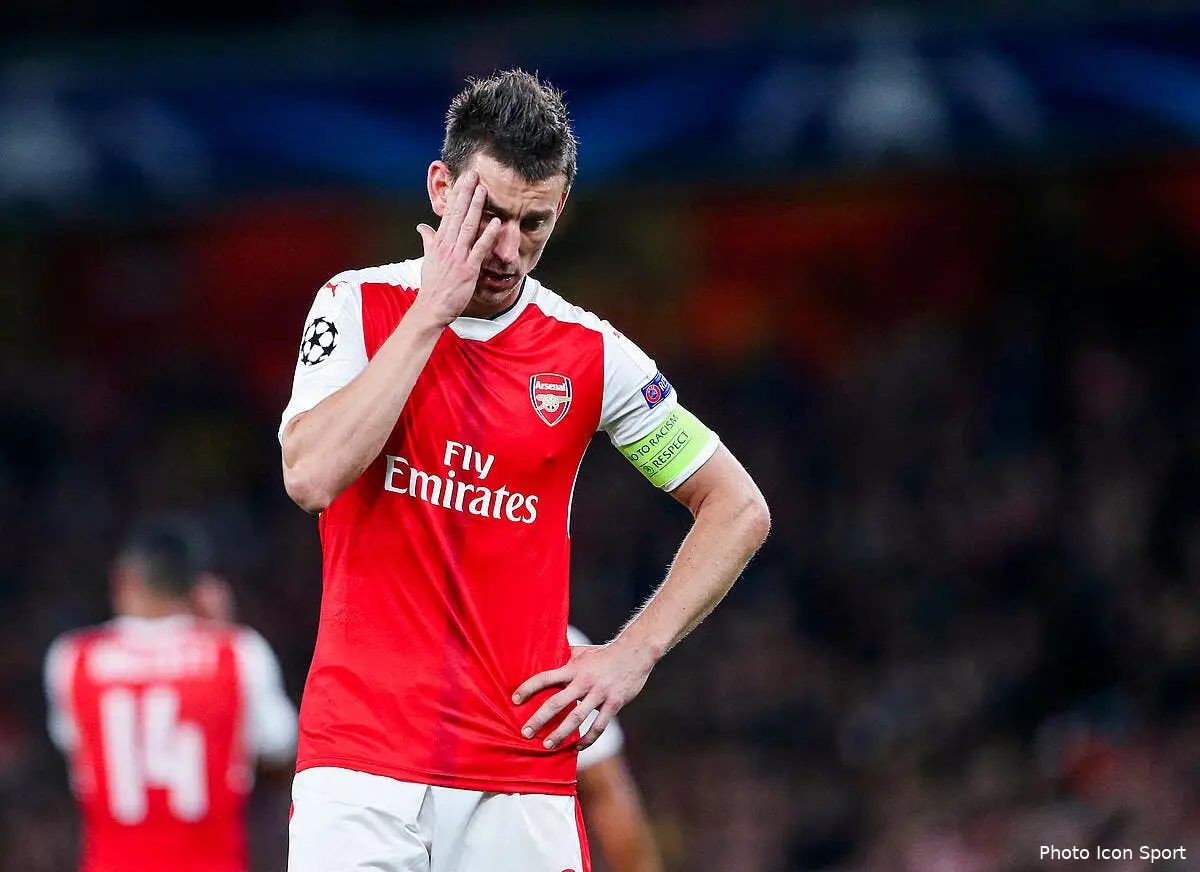 PSG : Koscielny préfère les Londoniens aux Parisiens