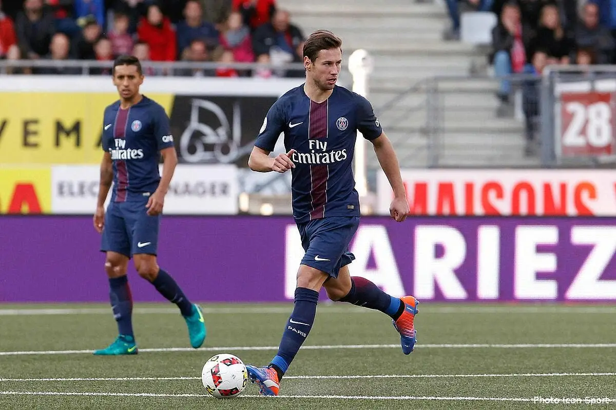 PSG : Krychowiak bug du mercato ? Emery riposte