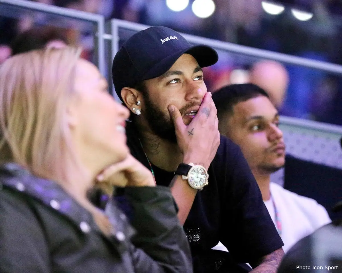 psg l adversaire le plus difficile a dribbler pour neymar la presse espagnole icon 191119 99 801748 dpai270557