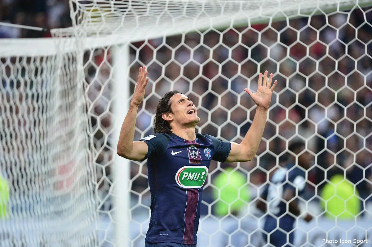 PSG : La Juventus au milieu d'une guerre Paris-Cavani ?