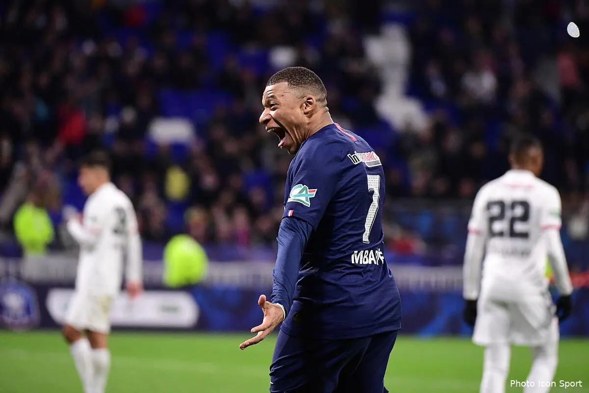 psg la valeur de mbappe devient folle le qatar gere icon winter 04032020122093288747
