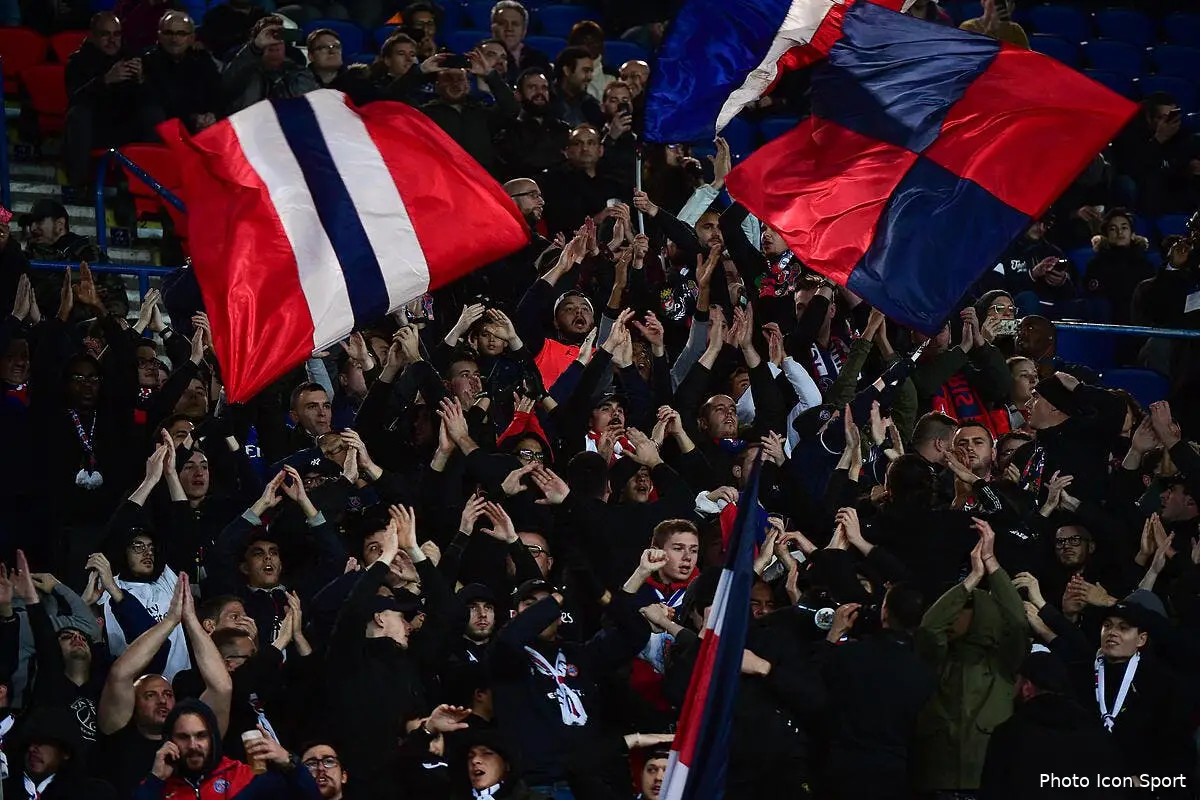 psg le parc des princes touche par la greve icon winter 06112019106357272335