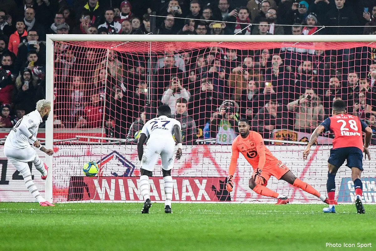 psg les coups de pouce de l arbitre au paris sg lille enrage icon dib 260120 11 32276607