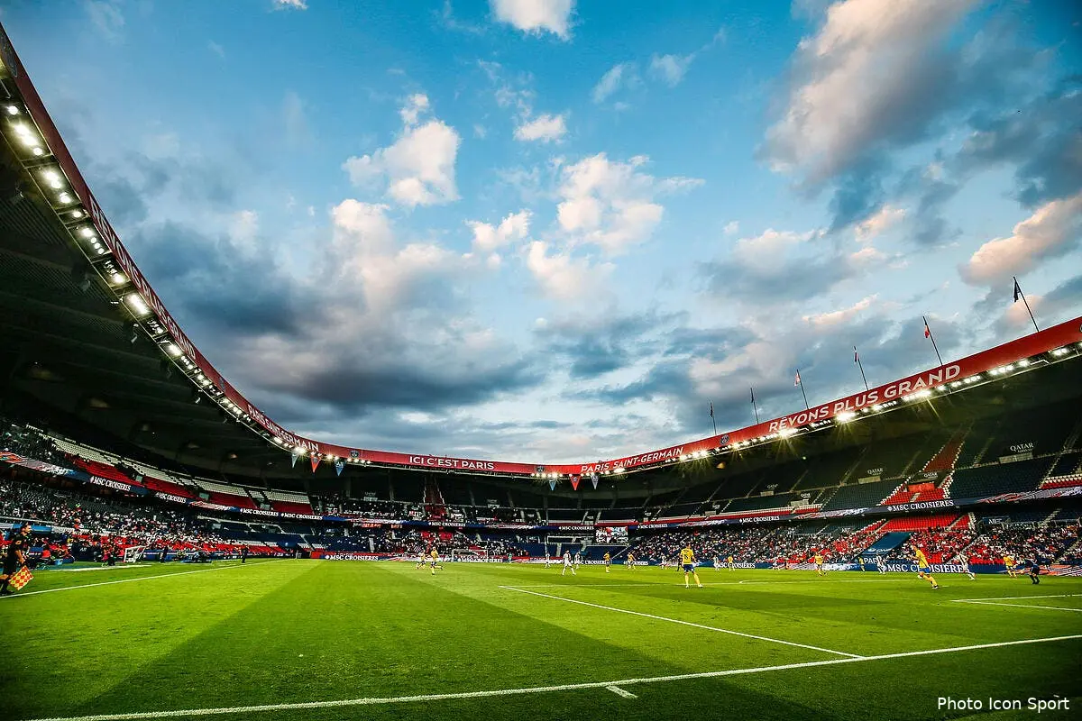 psg les ultras derapent al khelaifi s en charge icon belgaimage 166162818 1289637
