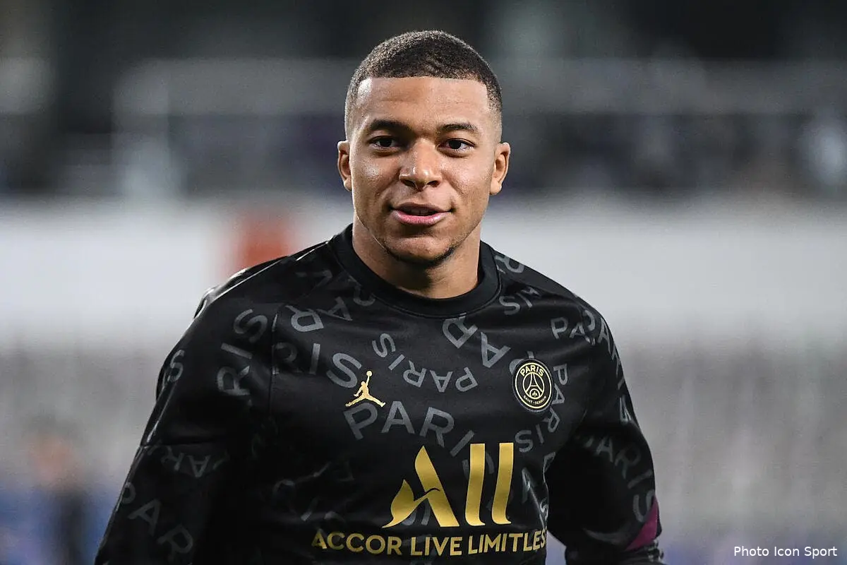 psg mbappe lance un message d union nationale a l heure de la rentree icon dib 281020 10 200298297