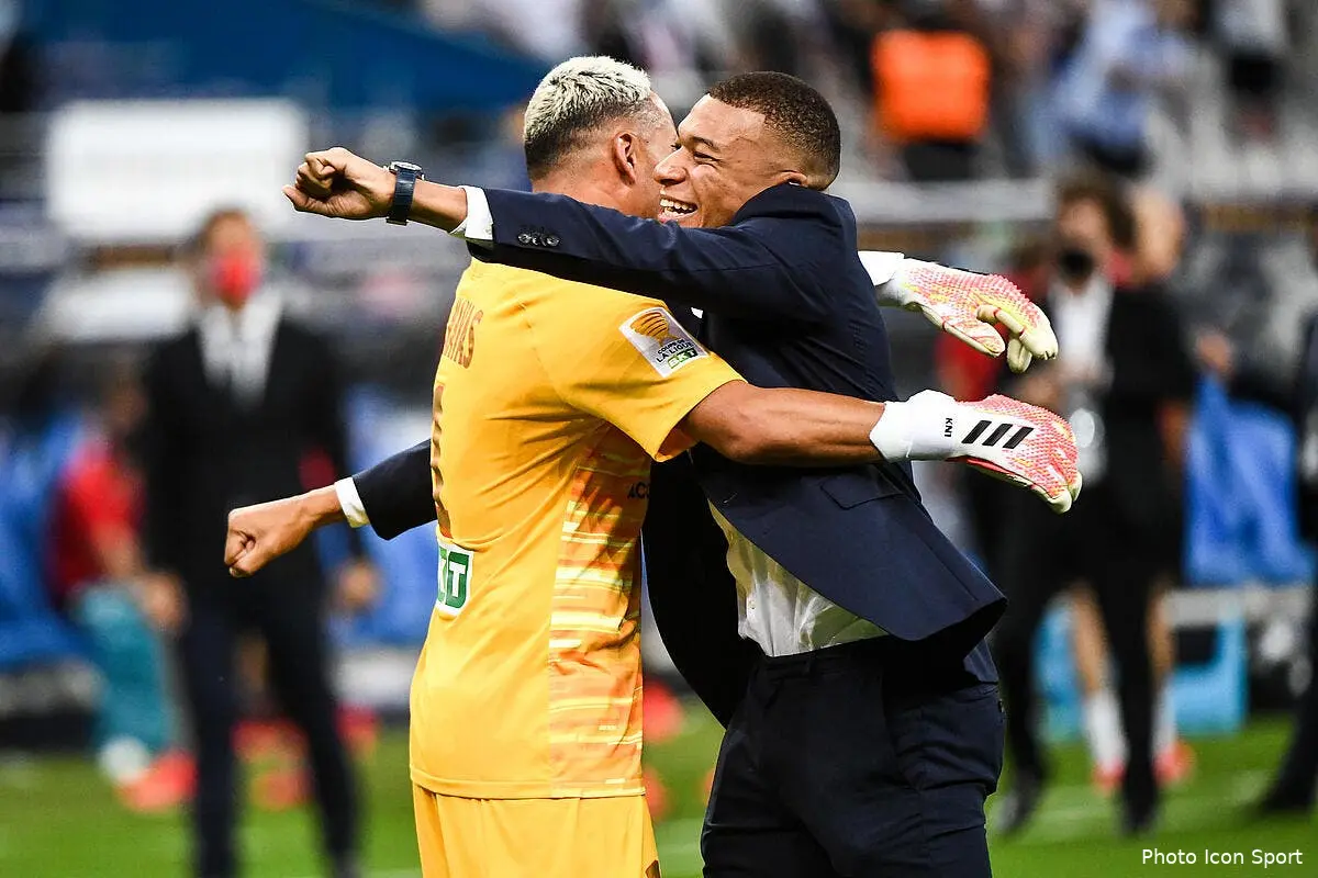 psg mbappe titulaire a lisbonne il est bouillant icon dib 310720 12 33290709