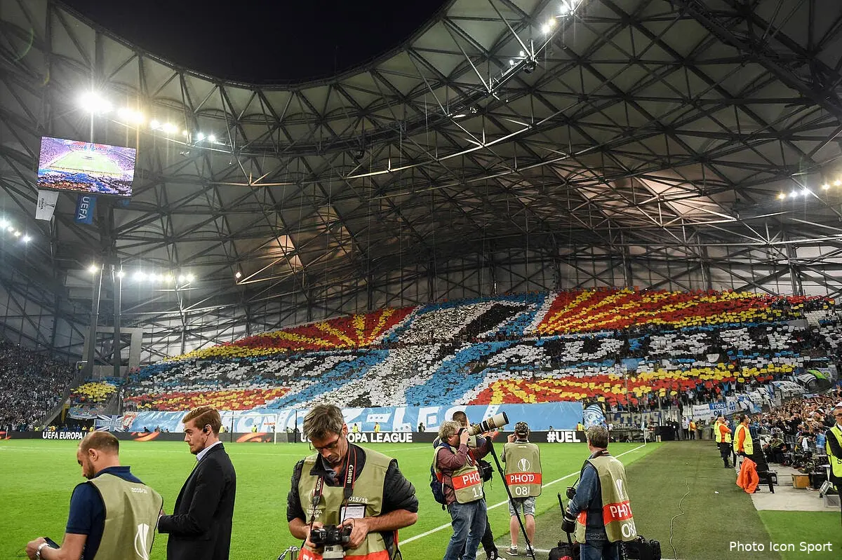 psg meunier a kiffe le tifo du velodrome ca ne passe pas tifo om217069