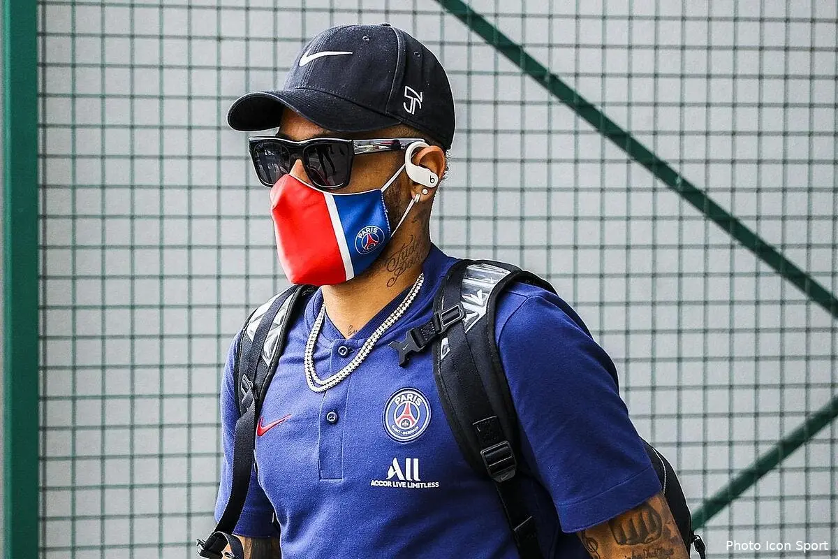 psg neymar et puis c est tout riolo lance l alerte icon 1228000794291533