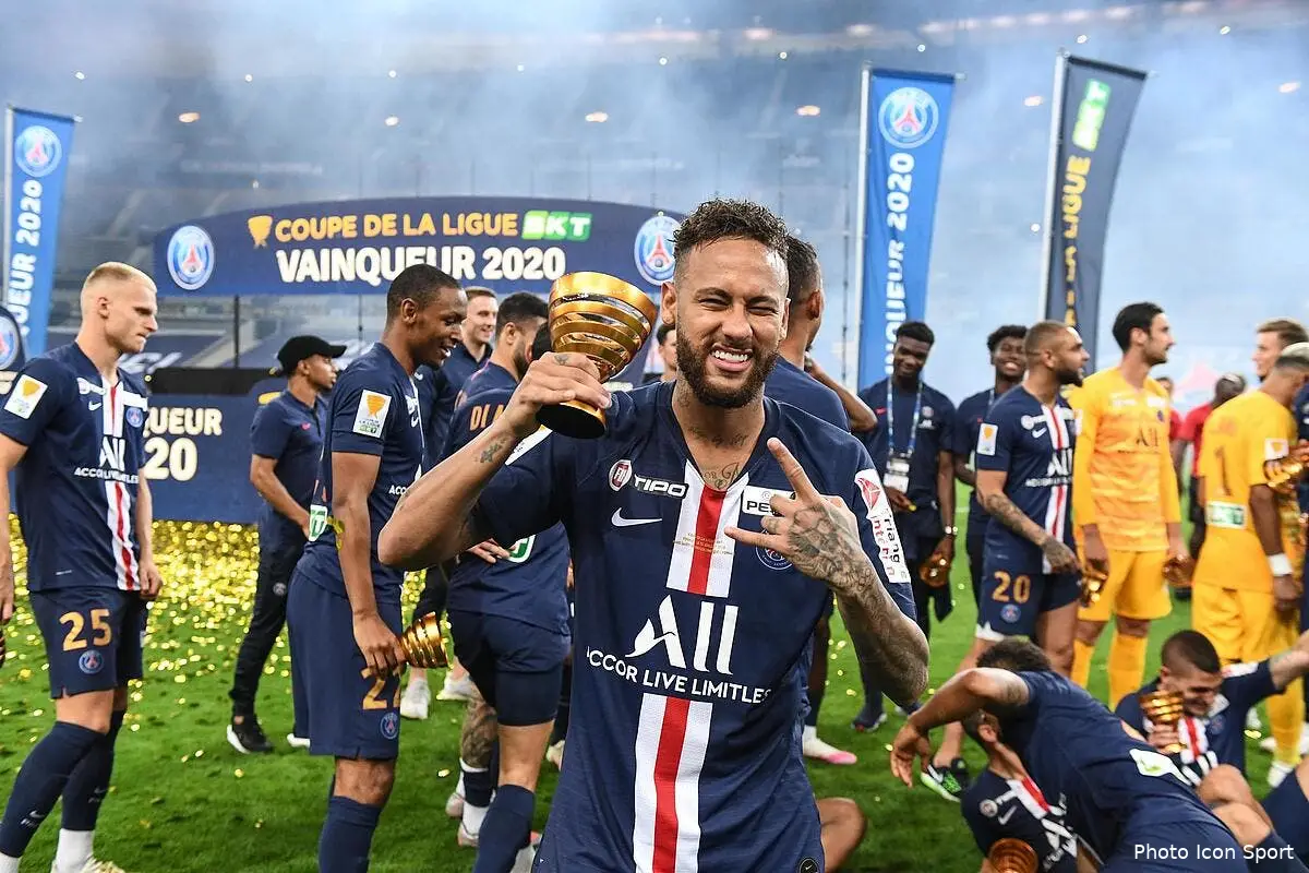 psg neymar isole dominique severac panique icon dib 310720 11 01290737