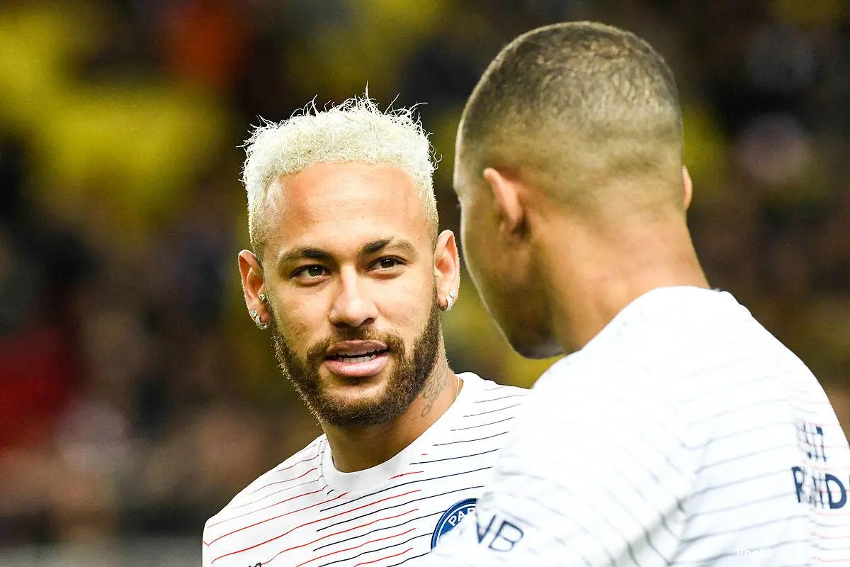 psg neymar se lance une course contre la monte a paris icon dsc0922 299377