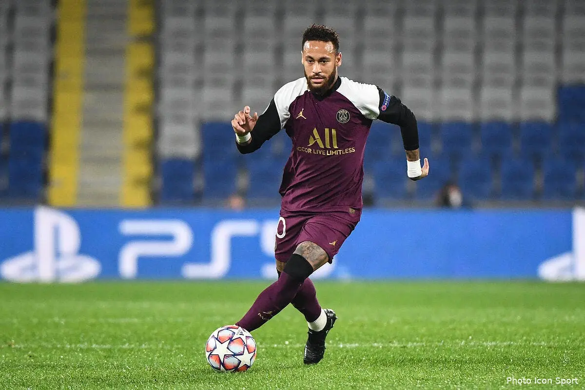 psg neymar traine dans la boue c est pas juste icon dib 281020 10 183298071