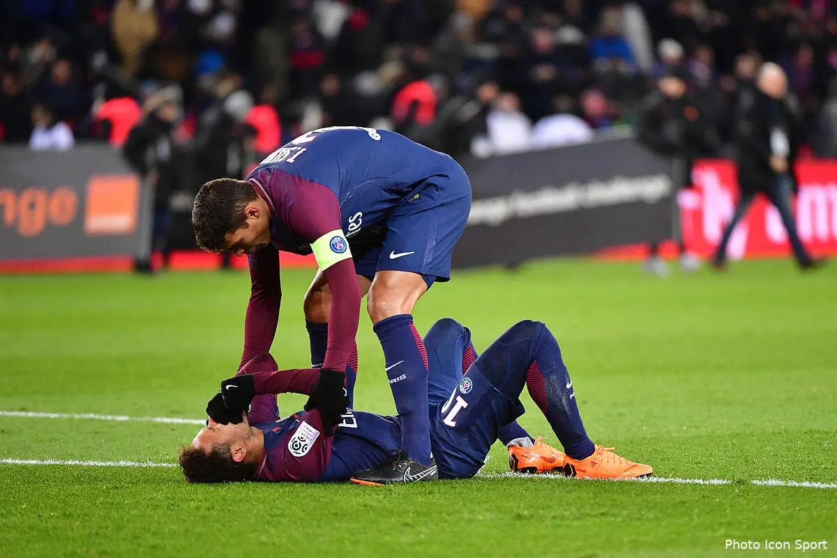 psg paris ne laisse pas neymar s envoler seul au bresil neymar 54211475