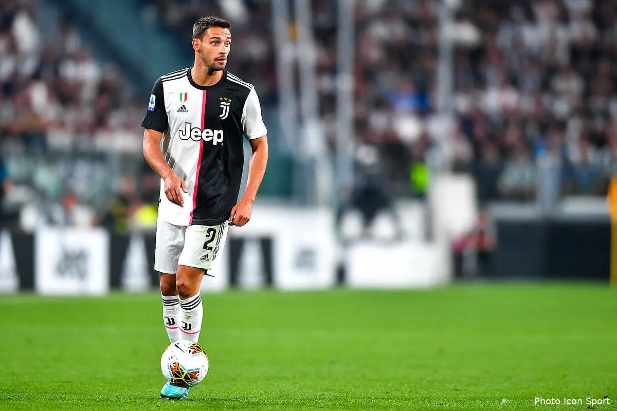psg paris reve de recruter un defenseur de la juventus icon 20190831 pf pa373263295