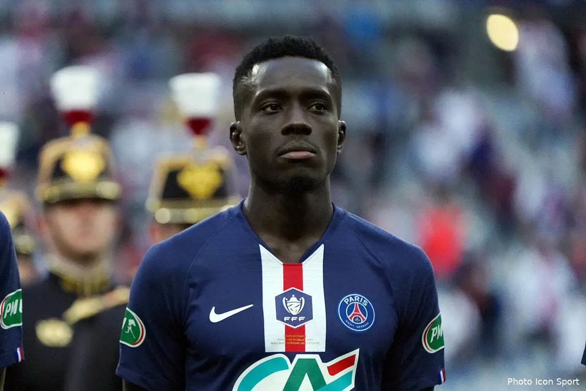 psg paris s est trompe gueye sur la liste des transferts icon sm202117293495