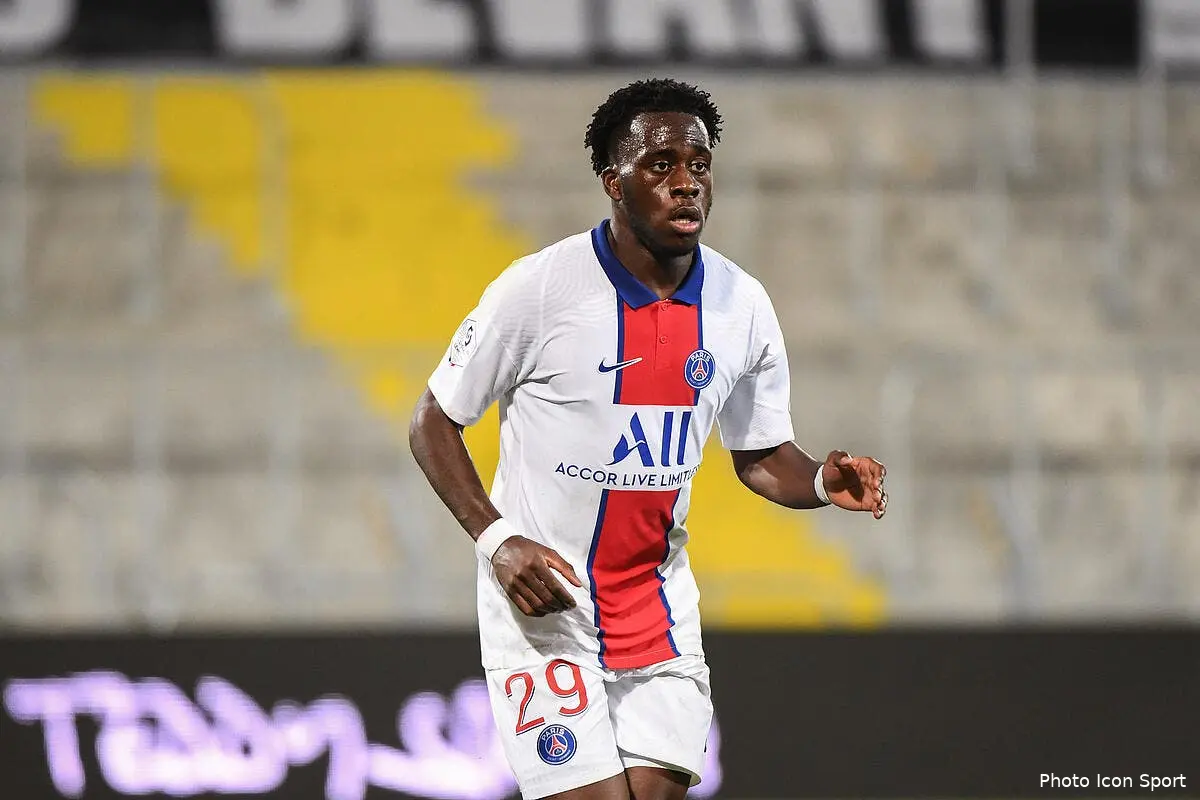 psg un attaquant sur le depart au mercato icon dib 101020 11 40294657