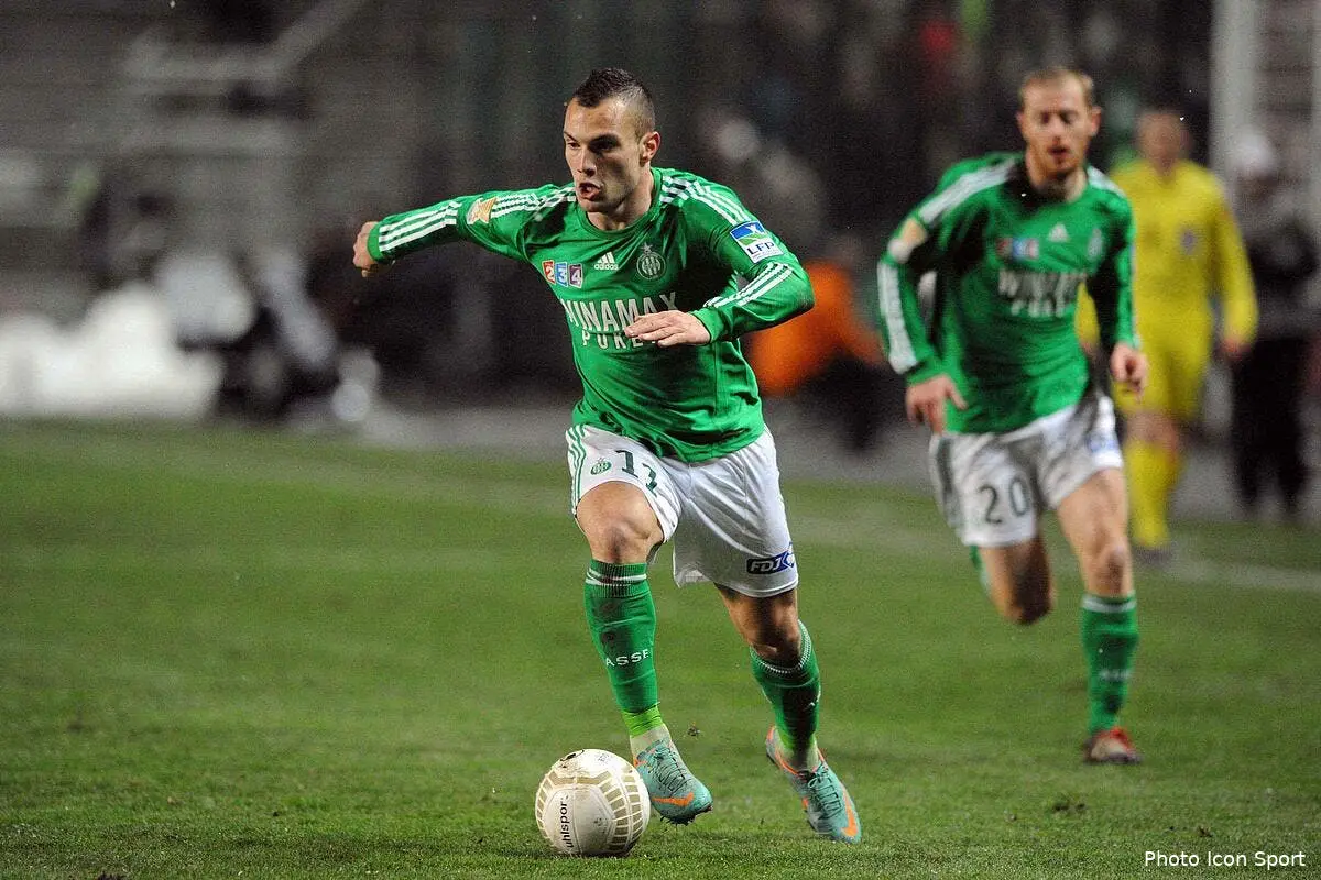 Des joueurs de l'OL chambrent l'ASSE et enflamment Twitter