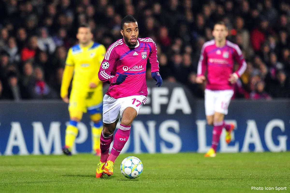Quitter l'OL cet été, ce serait « prématuré » pour Lacazette