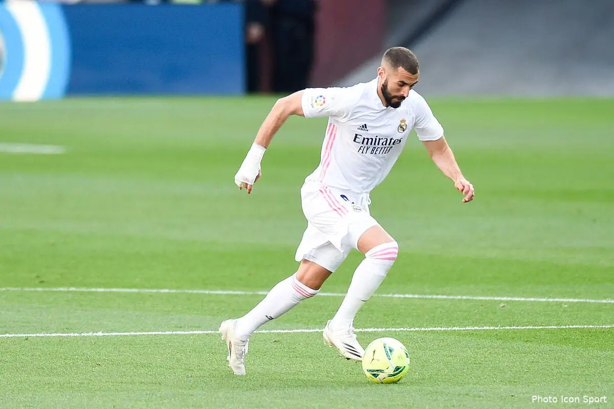 real un benzema xxl face au barca l espagne s incline icon ps 201024 023297597
