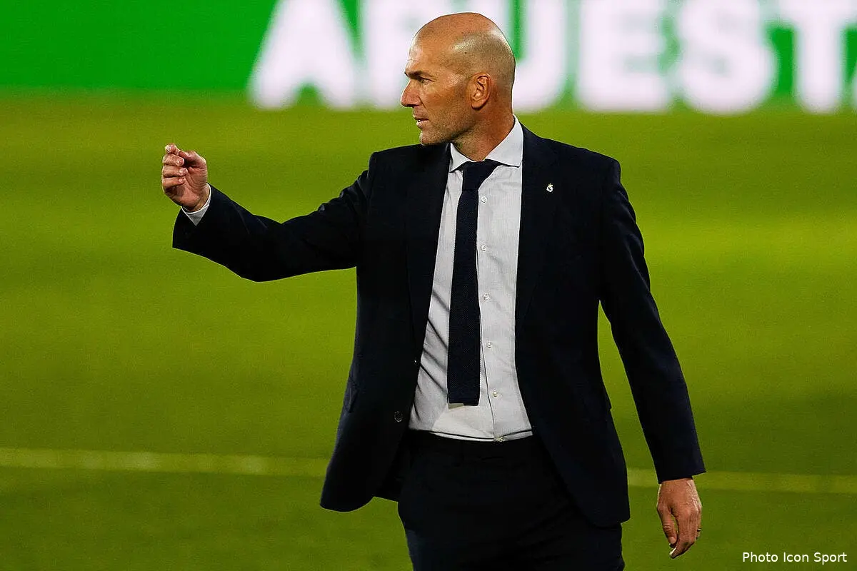 real zidane sur la sellette pochettino dans les starting blocks icon ps 201017 089297357