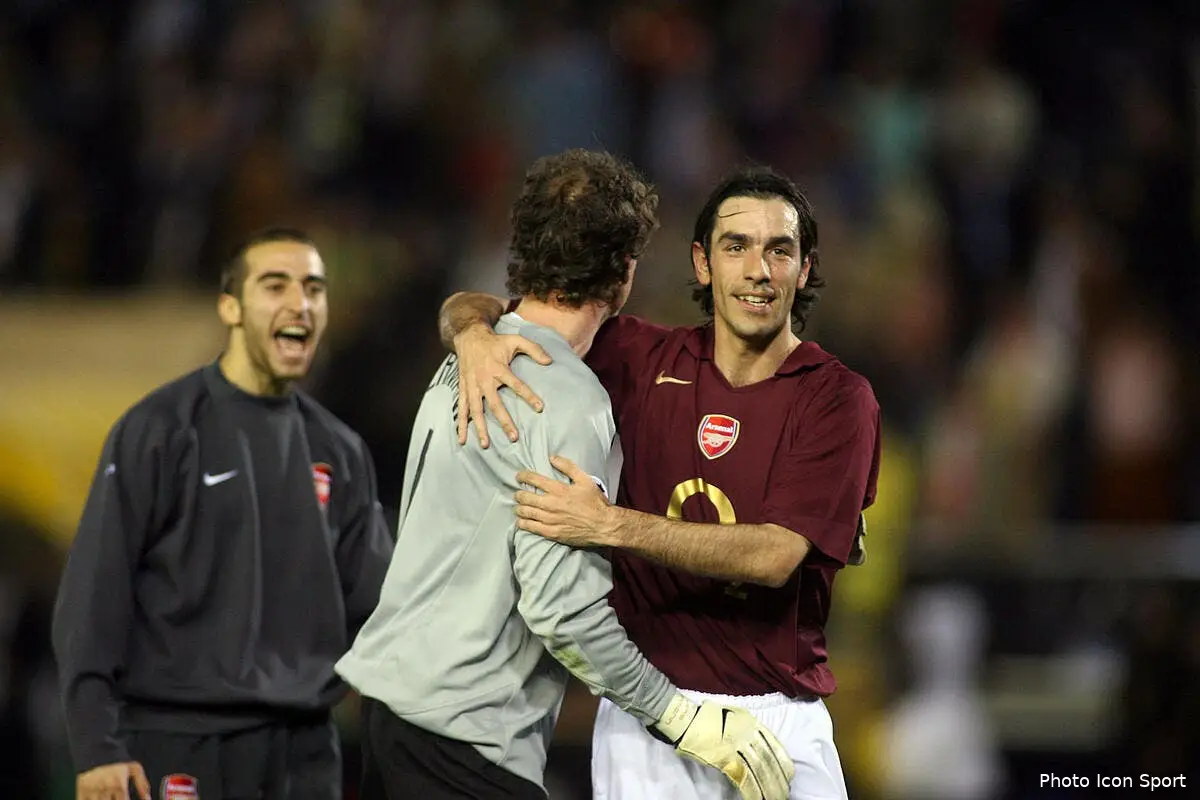 Robert Pires s'entraîne avec Arsenal, mais c'est tout