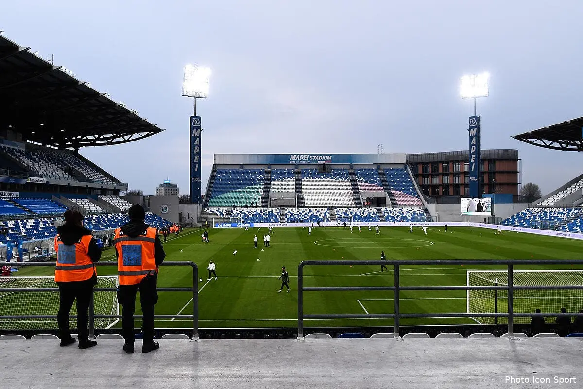 serie a en pleine epidemie l italie lance une date pour la reprise icon sipausa 29414241281131