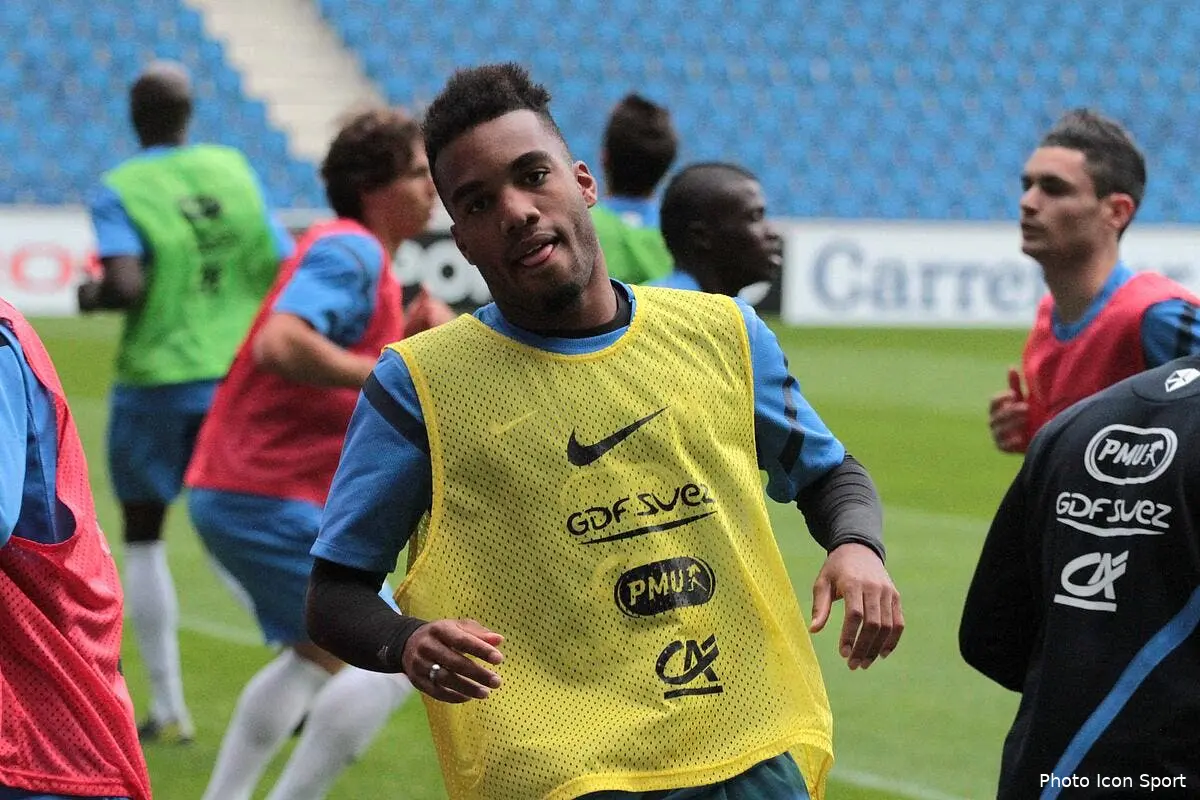 Son rouge, le club des cinq, Lacazette revient sur le cauchemar des espoirs