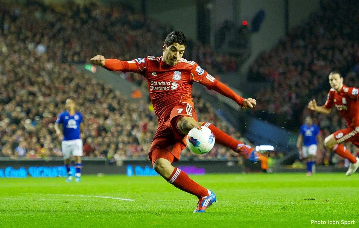 Suarez heureux à Liverpool, encore un coup manqué du PSG ?