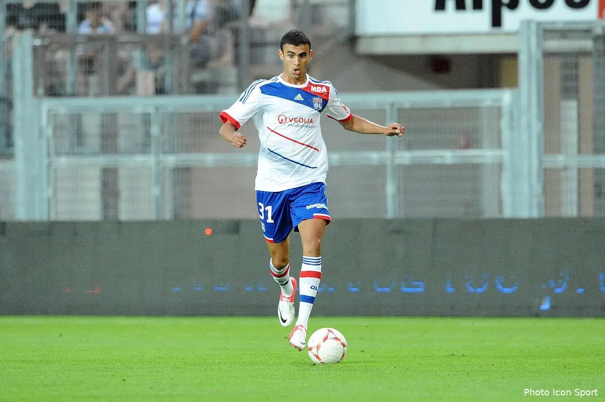 Titulaire surprise avec l'OL, Ghezzal en redemande