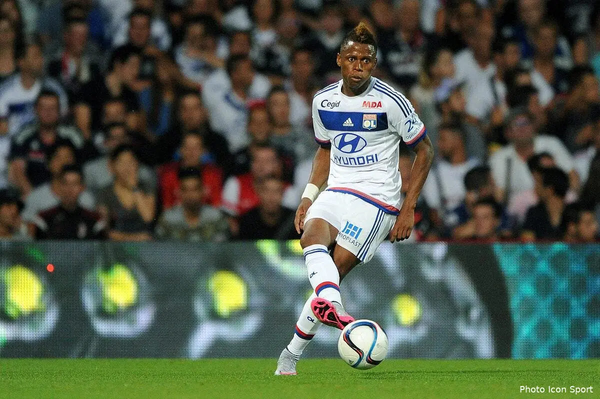 Tottenham et l'OL négocient toujours pour Clinton Njie !