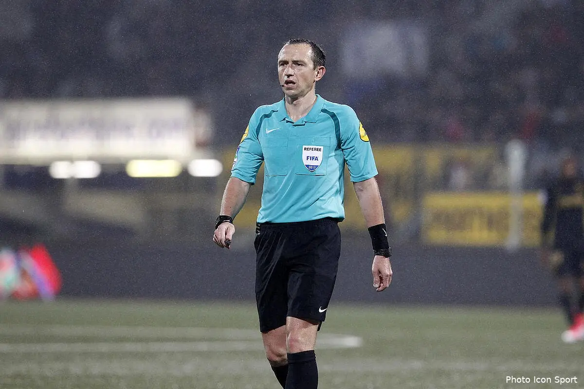 Trophées UNFP : Castro, Buquet, Turpin... Les arbitres titrés