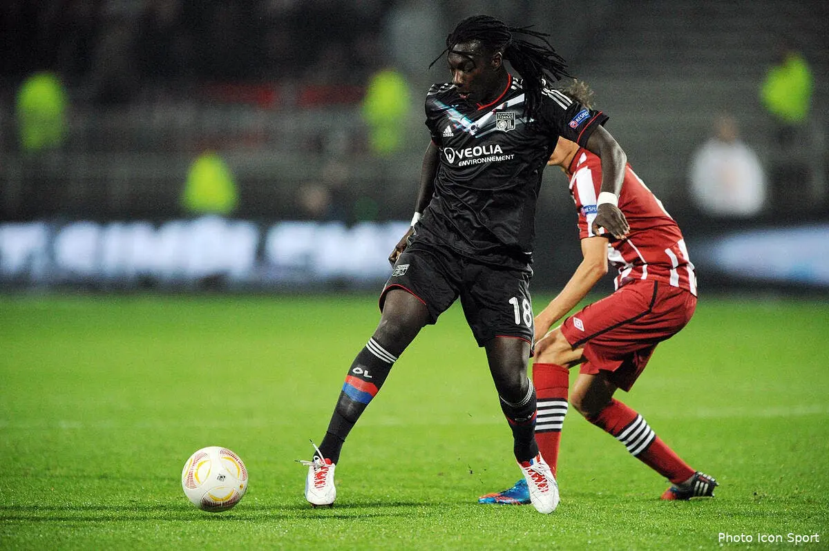 Un grand d'Angleterre prêt à lâcher 12ME à l'OL pour Gomis !
