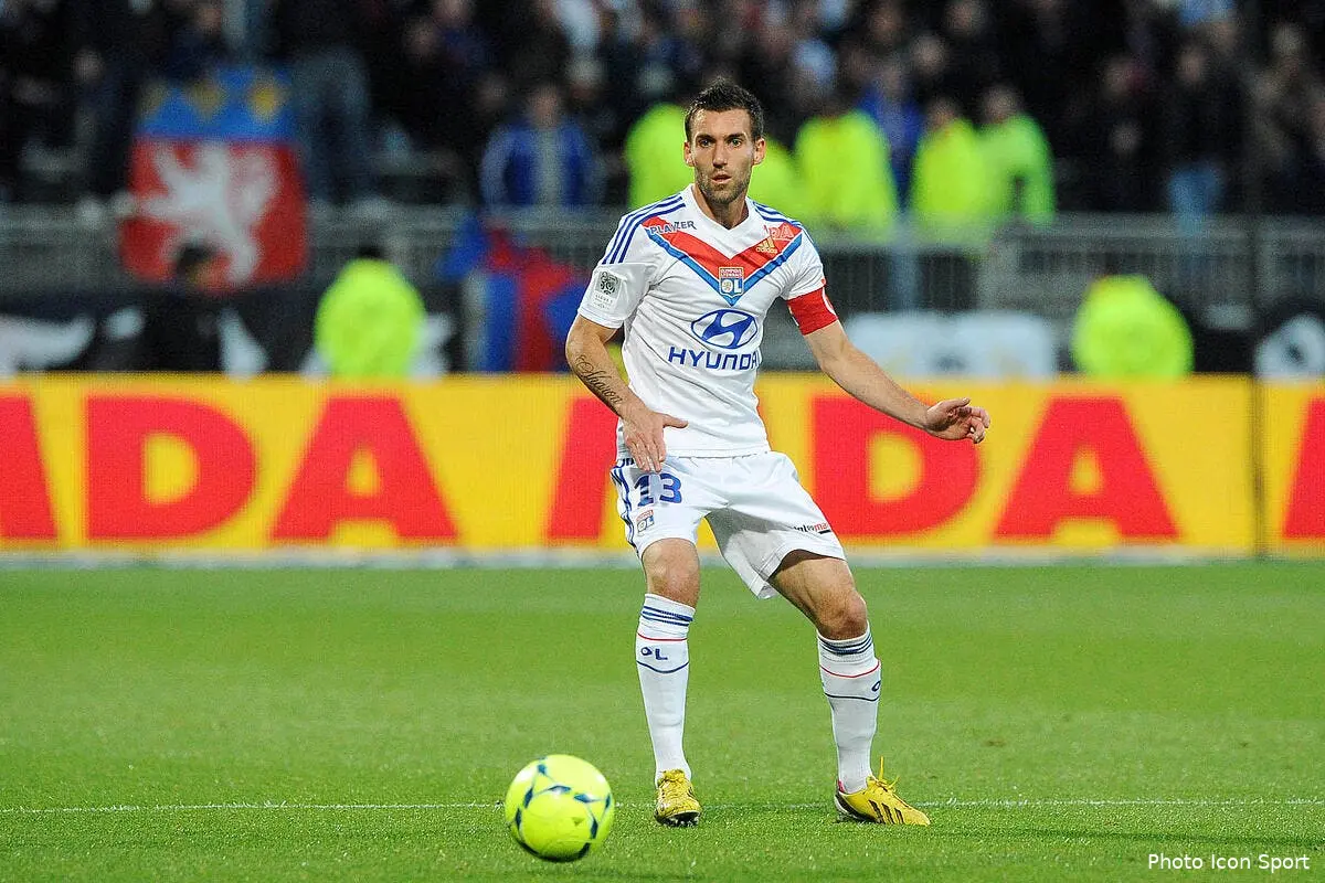 Un incroyable retour de Réveillère à l'OL ?