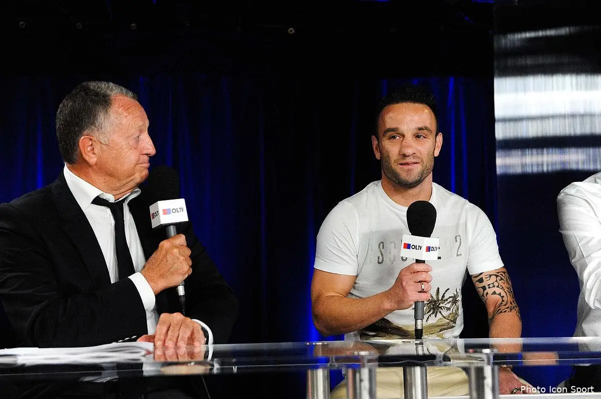 Un salaire colossal et incroyable pour Valbuena à l'OL ?