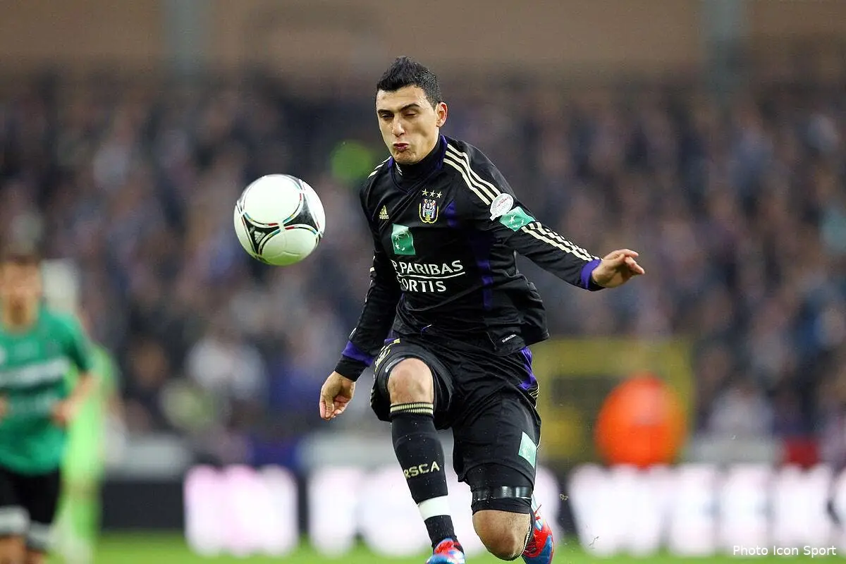Une offre du PSG pour Matias Suarez ?