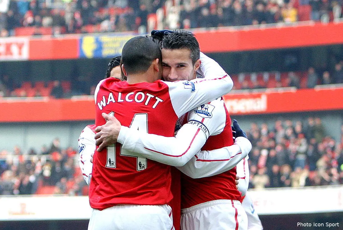 Van Persie prépare-t-il sa sortie à Arsenal ?