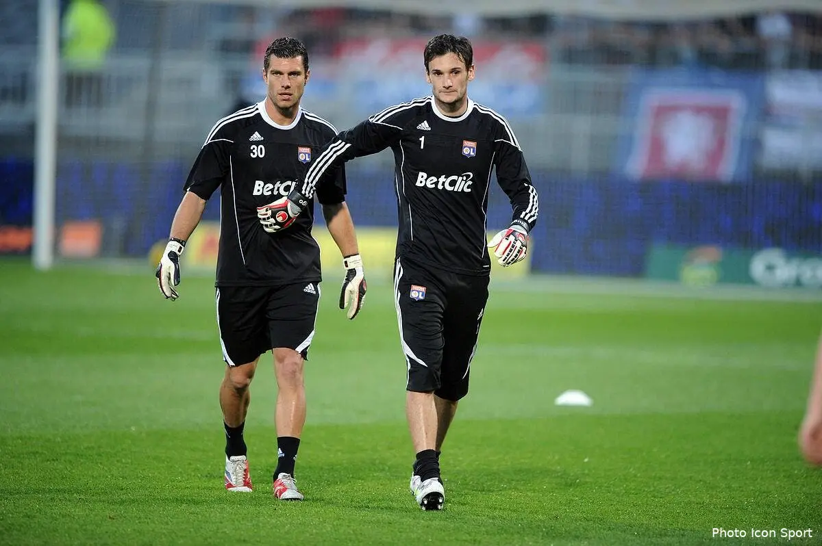 Vercoutre, gardien n°2 de l'OL mais fan N°1 de Lloris