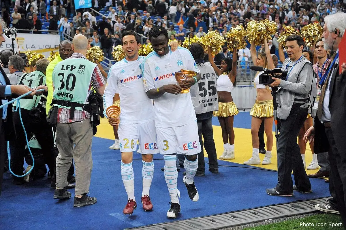 video le chant de taiwo apres la finale au stade de france iconsport win 230411 66 5318470
