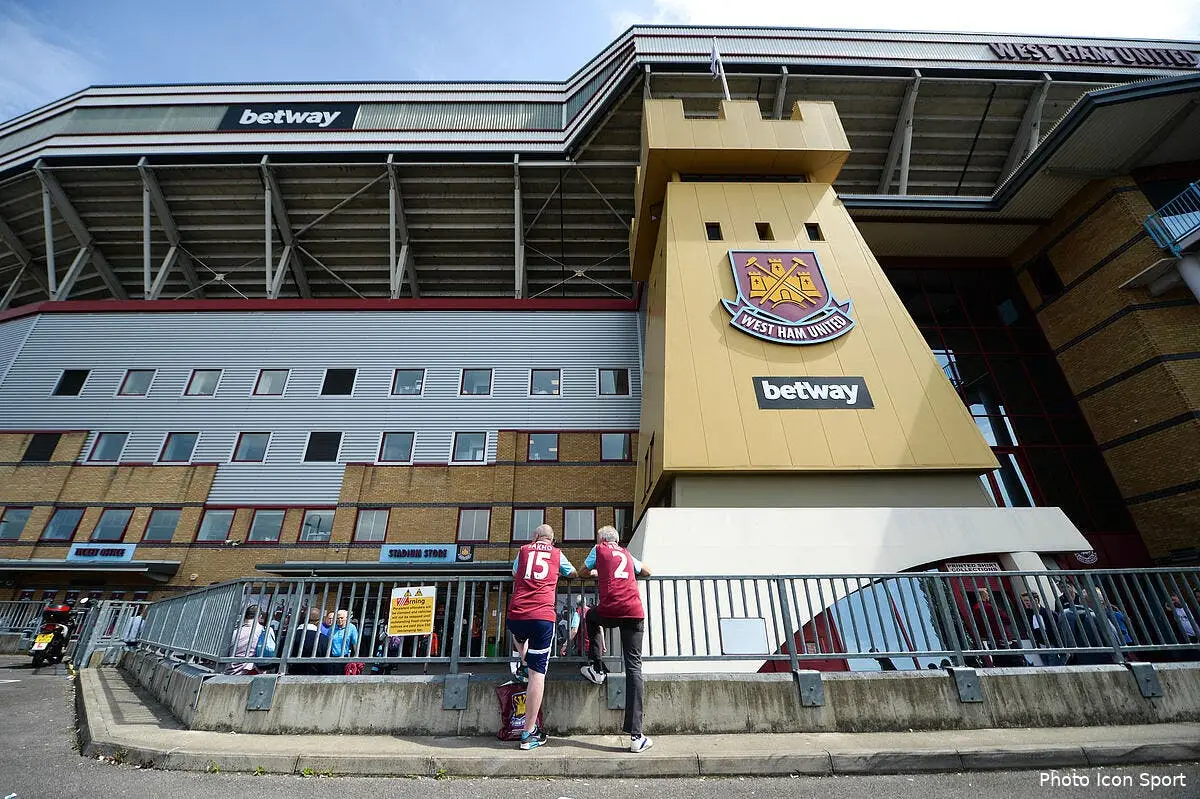 West Ham–Manchester United, le match en retard commencera en retard...
