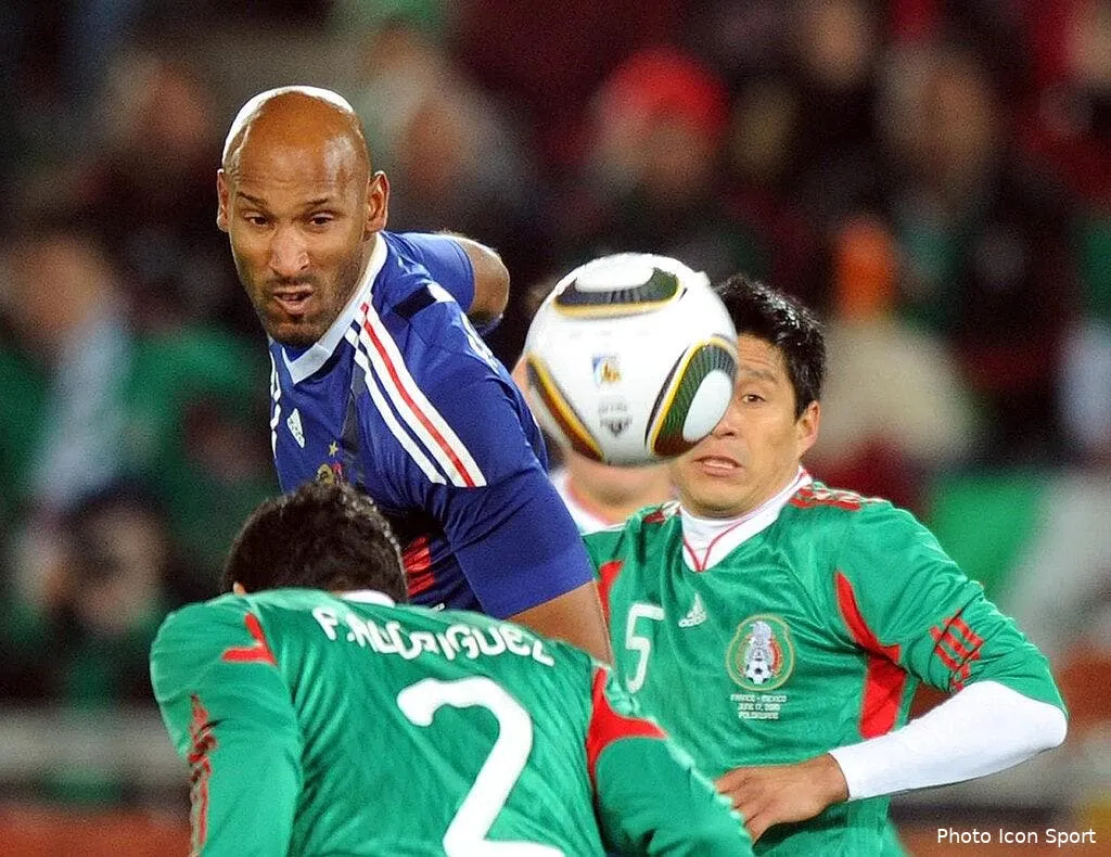 anelka fidele a son image selon le patron de la fff 64770 13454