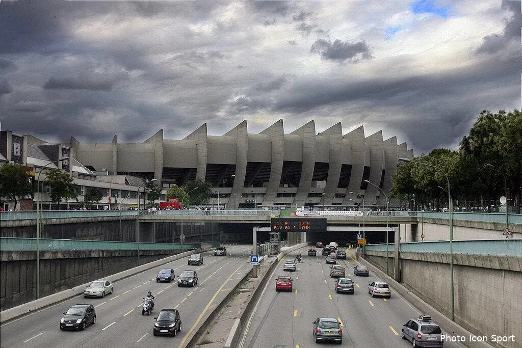 apres le psg colony capital va s offrir le parc des princes 59457 10151