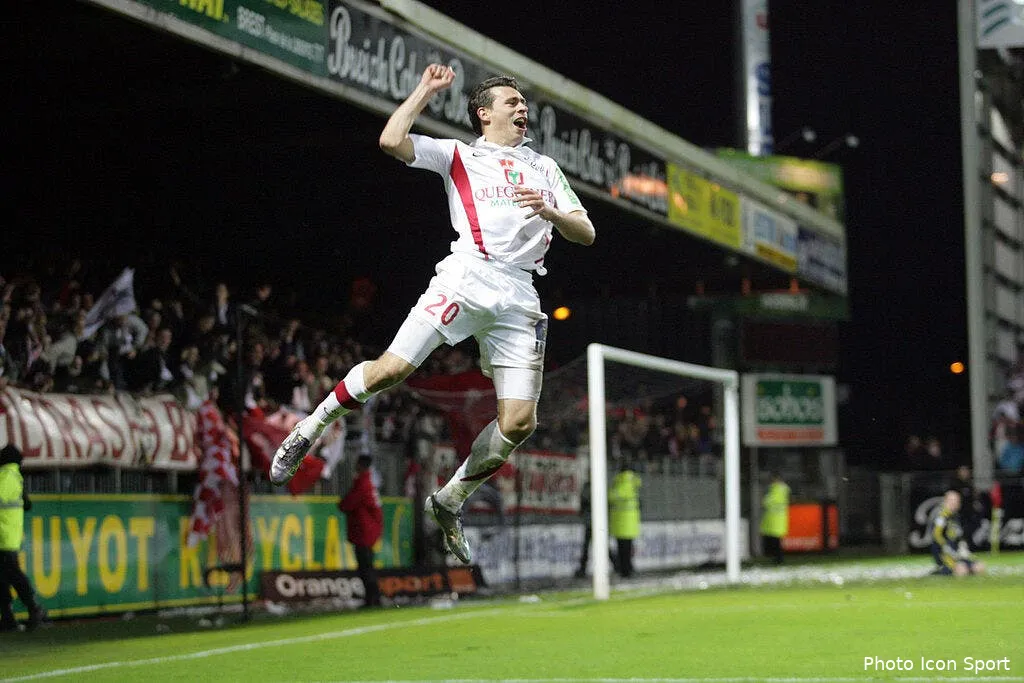 aulas l homme qui fait gagner brest 61891 11438