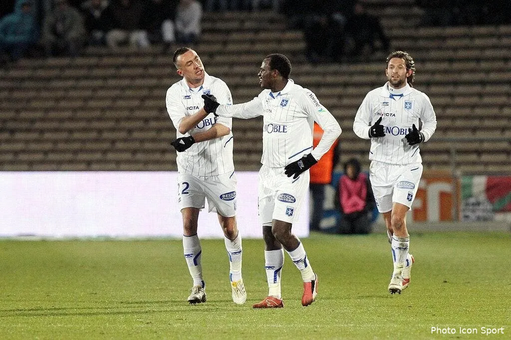 auxerre a fait le tour du cadran 48881 7359