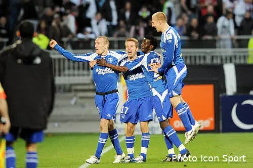 auxerre a les deux pieds en ligue 1 25067