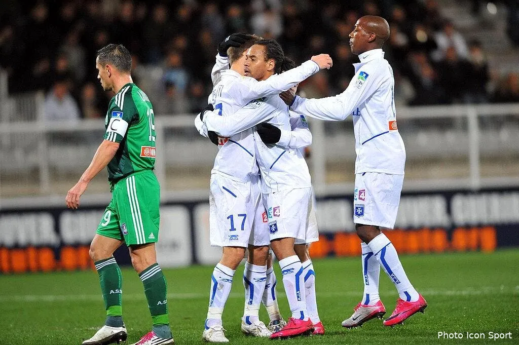 auxerre brise un peu plus les verts 62372 11739