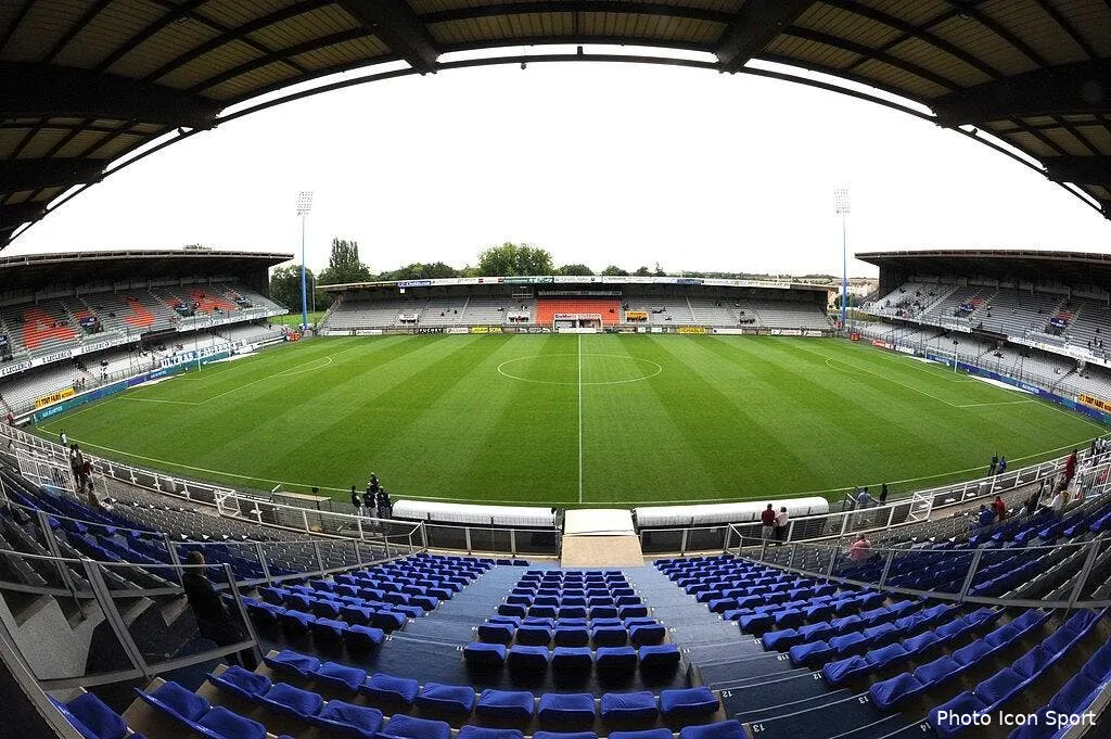 auxerre contre la delocalisation 59889 10349