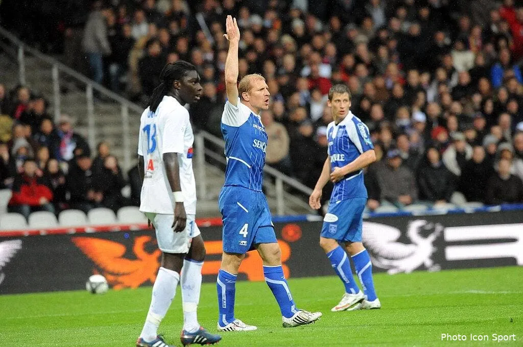 auxerre ne joue pas dans la meme categorie que l ol 64544 13281