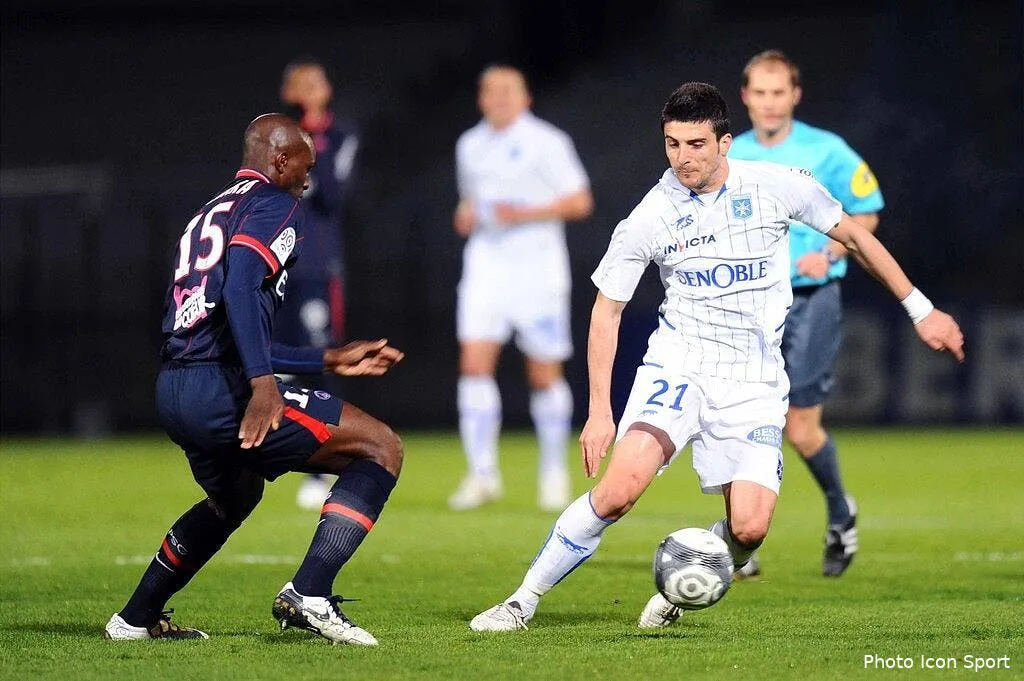 auxerre ne veut pas du trone 50497 7667